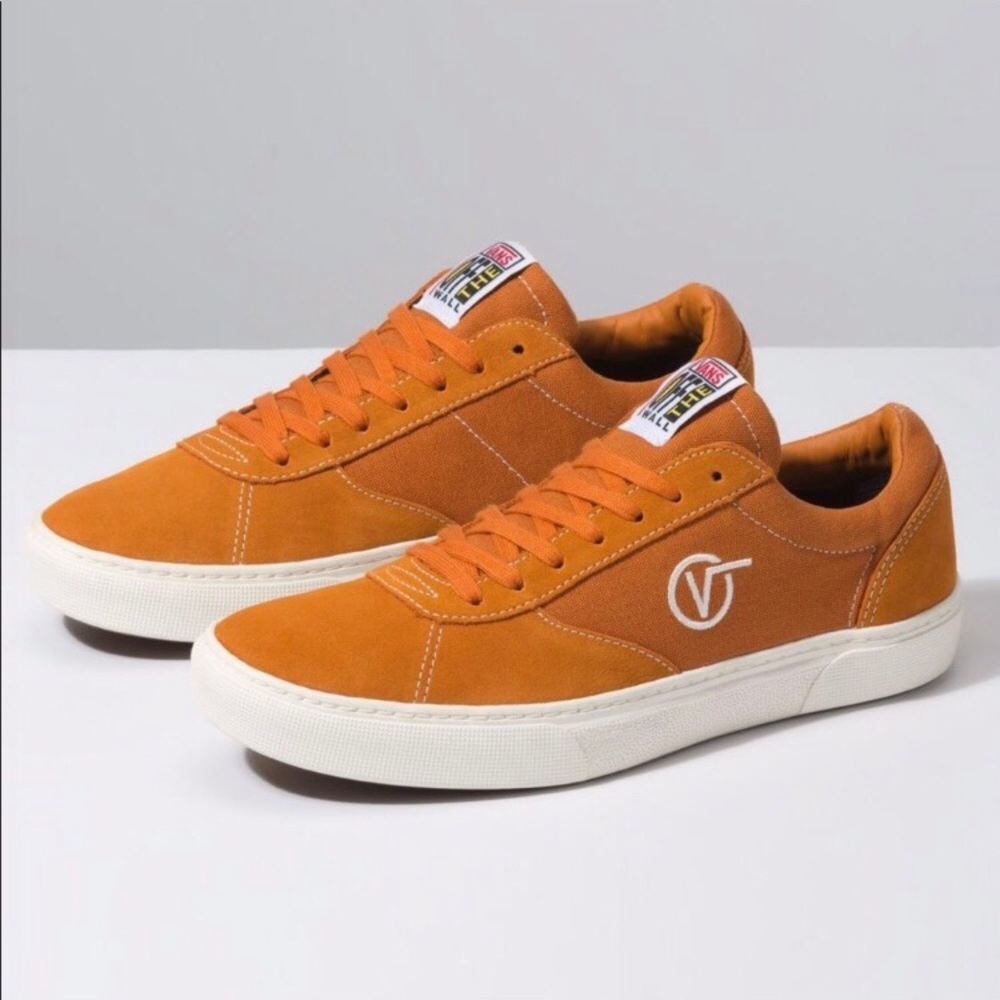 Awesome vans. Mens 8.5 or Womens 10.